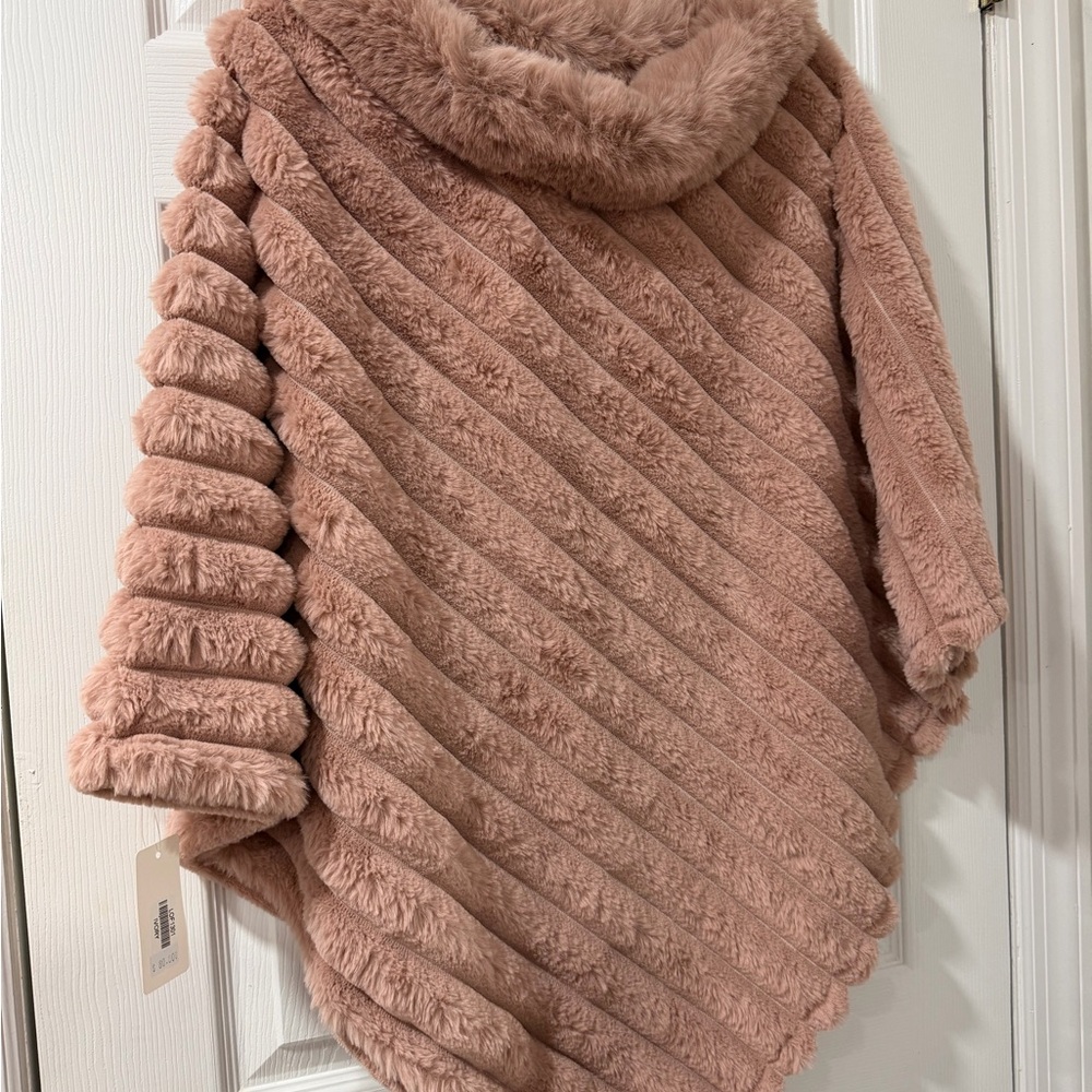 Cozy Pink Faux Fur poncho one size